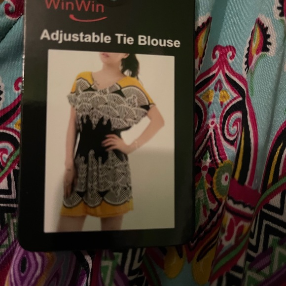 Woman’s adjustable tie blouse Size L - XL - Picture 4 of 6